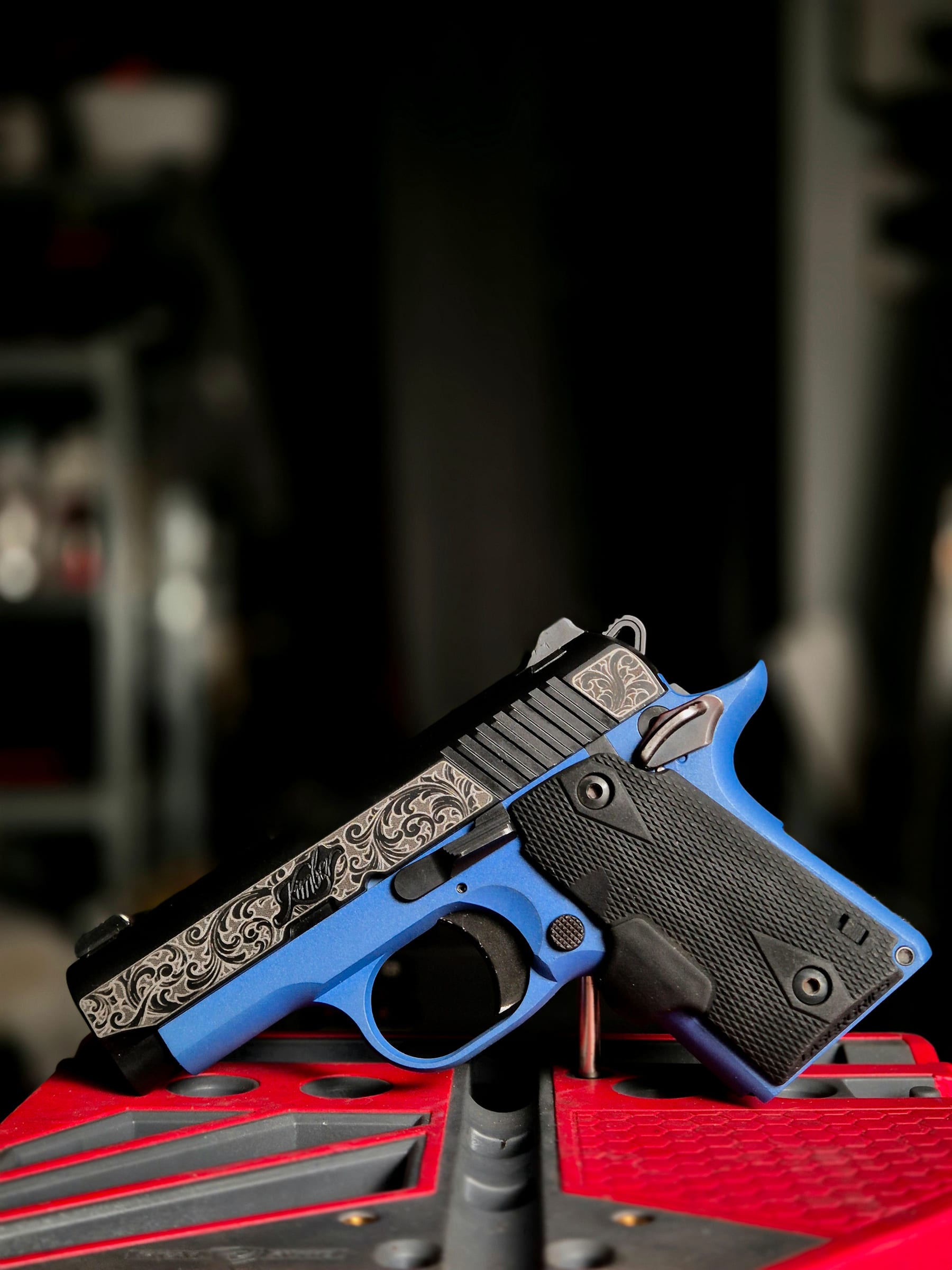 Blue Engraved - realizacja Viper Guns