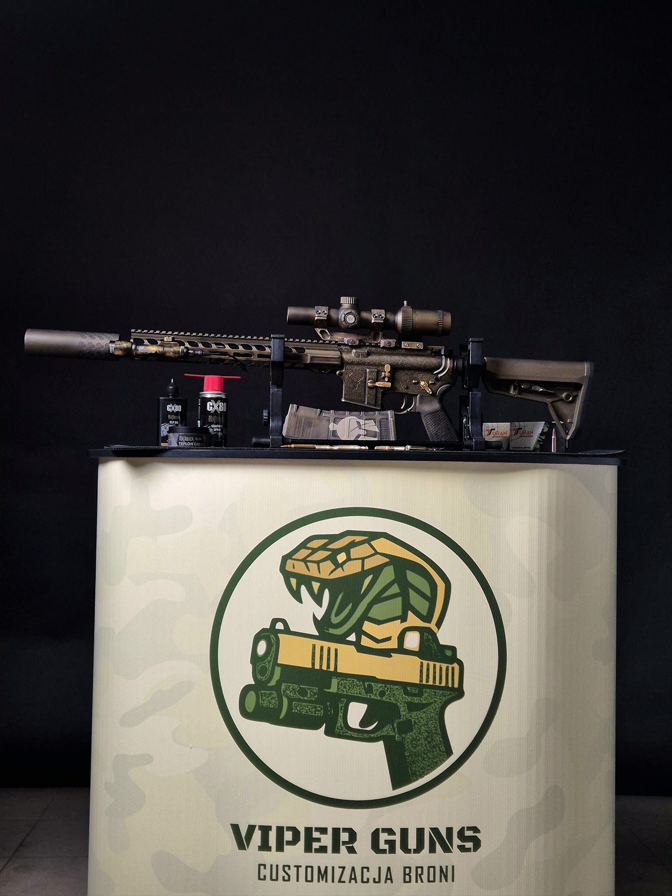 Hektor AR-15 Demo 2026 na ekspozycji Viper Guns